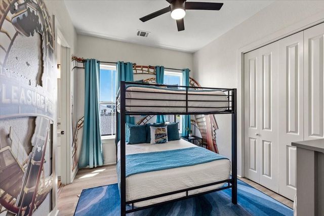 4219 Grayson Drive, Galveston, TX 77554