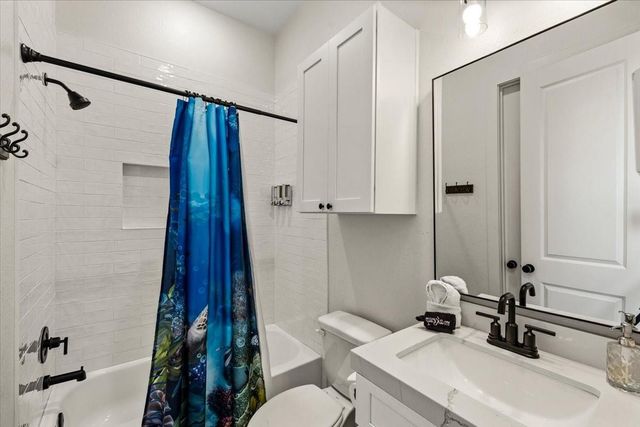 4219 Grayson Drive, Galveston, TX 77554
