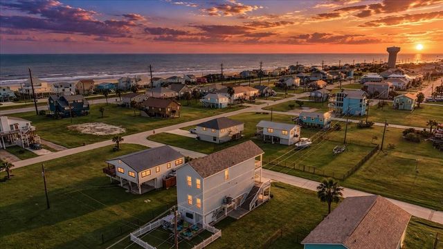 4219 Grayson Drive, Galveston, TX 77554
