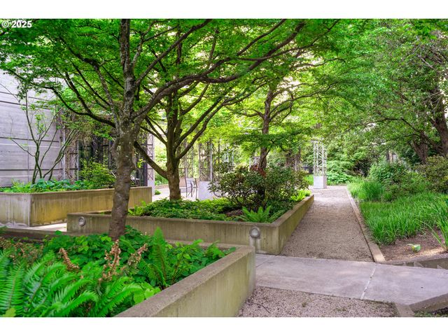 1030 Nw 12TH Ave 415, Portland, OR 97209