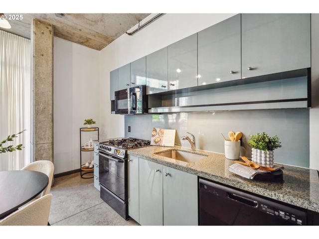 1030 Nw 12TH Ave 415, Portland, OR 97209