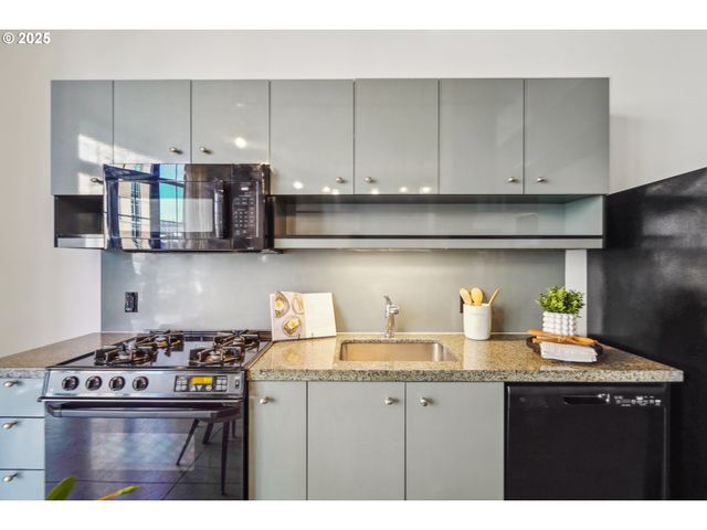 1030 Nw 12TH Ave 415, Portland, OR 97209