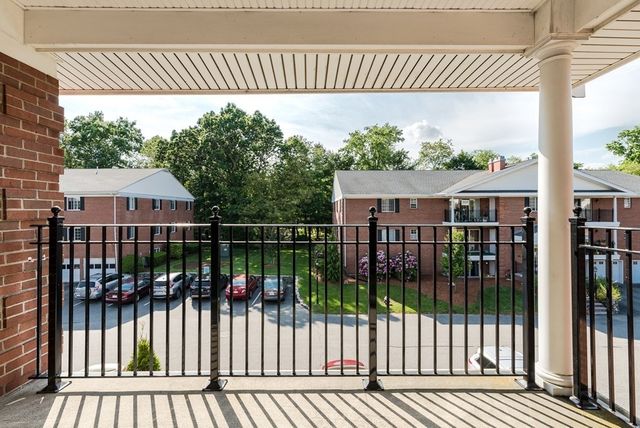 5 April Ln 31, Lexington, MA 02421