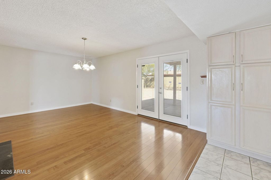 Image 13 of property listing at 4538 W PURDUE Avenue, Glendale, AZ 85302