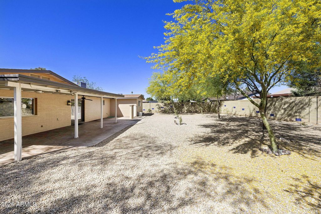 Image 42 of property listing at 4538 W PURDUE Avenue, Glendale, AZ 85302