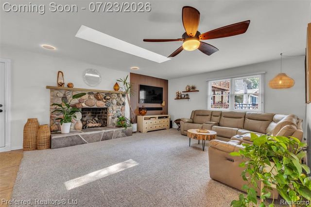 4337 Windiate Park Drive, Waterford, MI 48329