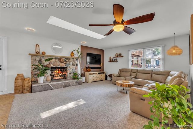 4337 Windiate Park Drive, Waterford, MI 48329