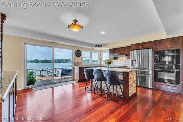 4337 Windiate Park Drive, Waterford, MI 48329