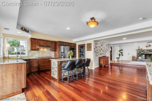 4337 Windiate Park Drive, Waterford, MI 48329