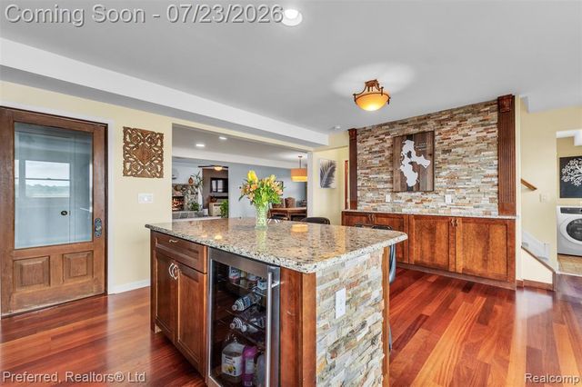 4337 Windiate Park Drive, Waterford, MI 48329