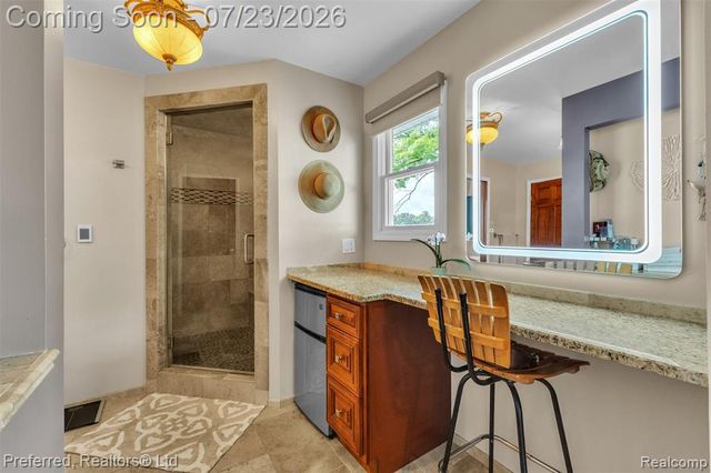 4337 Windiate Park Drive, Waterford, MI 48329
