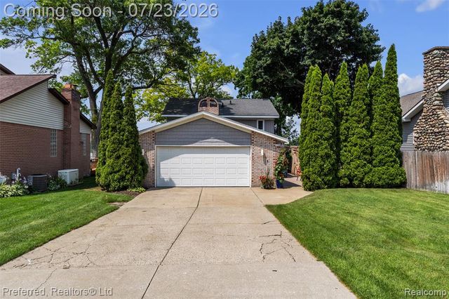 4337 Windiate Park Drive, Waterford, MI 48329