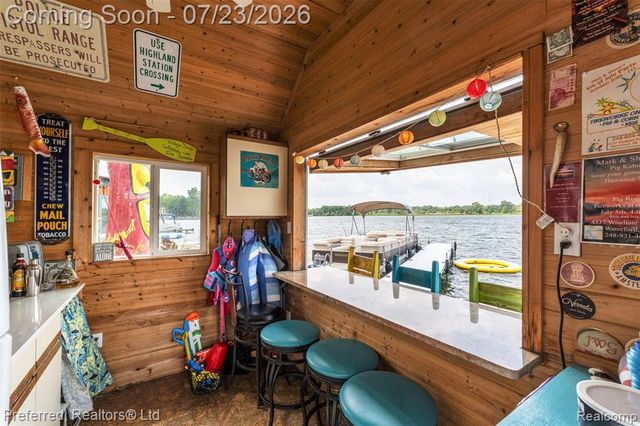 4337 Windiate Park Drive, Waterford, MI 48329