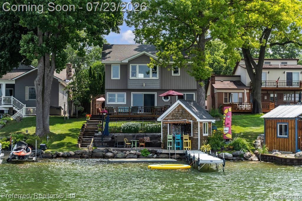 4337 Windiate Park Drive, Waterford, MI 48329