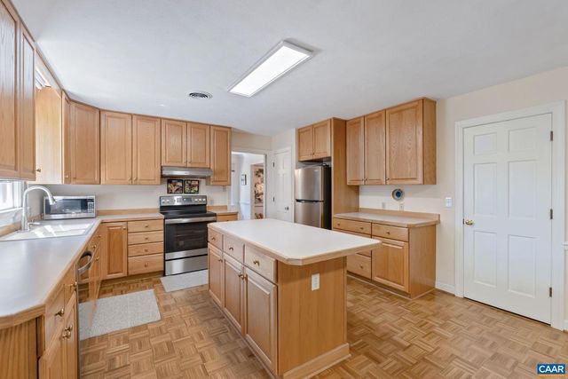 311 GLOUCESTER RD, Charlottesville, VA 22901