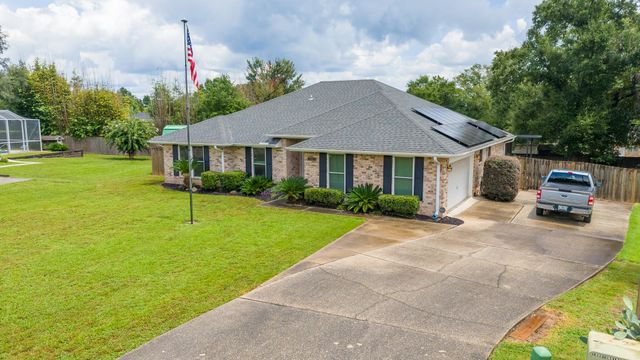 5348 Oak Hammock Court, Milton, FL 32570