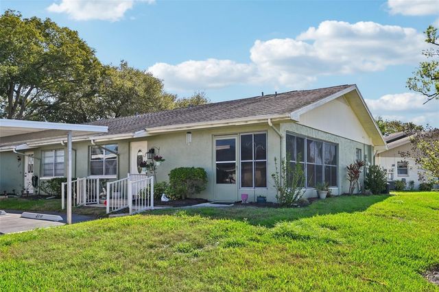 2216 GRENADIER DRIVE, Sun City Center, FL 33573