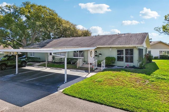 2216 GRENADIER DRIVE, Sun City Center, FL 33573