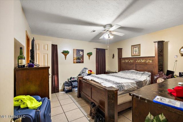 2383 W Clubview Circle, Yazoo City, MS 39194