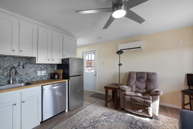 38 Lora Lane, Edgewood, NM 87015