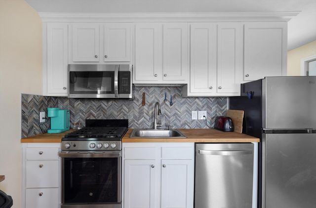 38 Lora Lane, Edgewood, NM 87015