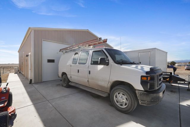 38 Lora Lane, Edgewood, NM 87015