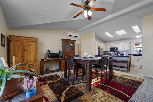 38 Lora Lane, Edgewood, NM 87015