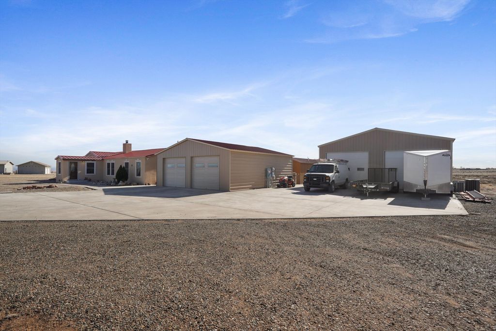 38 Lora Lane, Edgewood, NM 87015