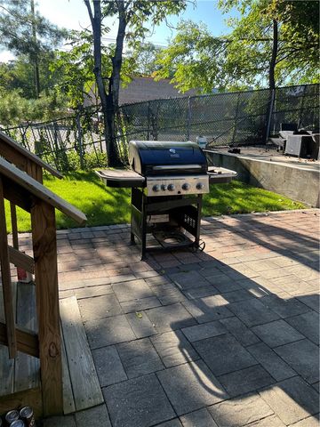 26 Ophelia Street, Providence, RI 02909