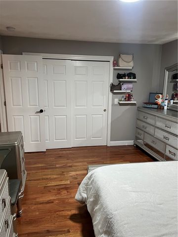 26 Ophelia Street, Providence, RI 02909