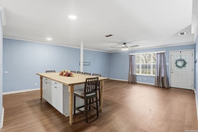 1015 CIBOLO TRL, Universal City, TX 78148