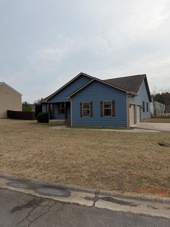 369 Village Creek Drive, Chatsworth, GA 30705