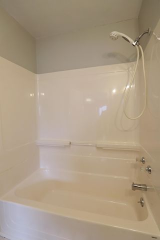 1450 Carman Street, Burton, MI 48529