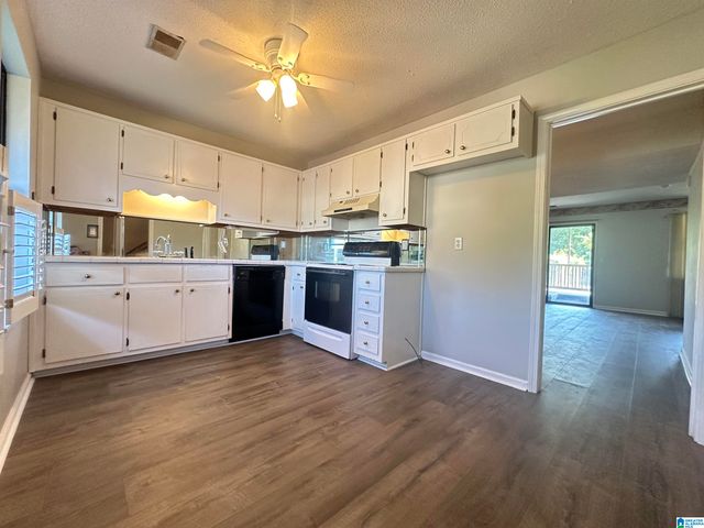 2404 HAMPSTEAD DRIVE, Birmingham, AL 35235