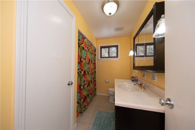 204 Pike St, Penn Hills, PA 15235