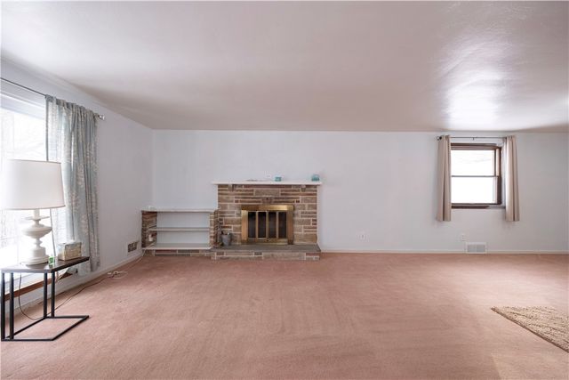 204 Pike St, Penn Hills, PA 15235