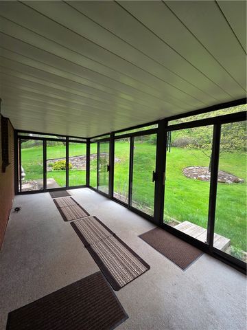 204 Pike St, Penn Hills, PA 15235