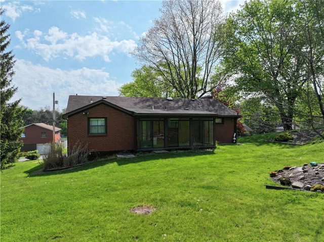204 Pike St, Penn Hills, PA 15235
