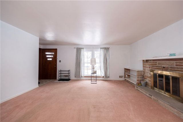 204 Pike St, Penn Hills, PA 15235