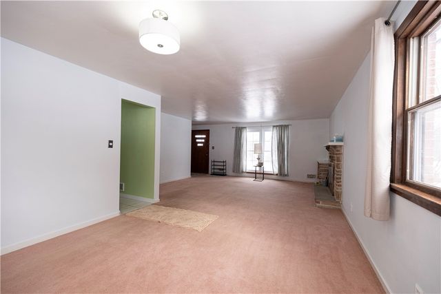 204 Pike St, Penn Hills, PA 15235