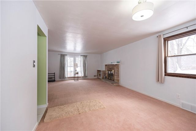 204 Pike St, Penn Hills, PA 15235