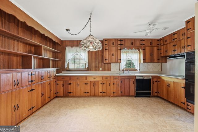 400 Harris Street, Toccoa, GA 30577