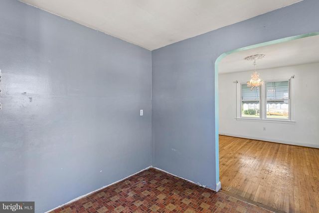 4101 CHANDLER DR, Brookhaven, PA 19015