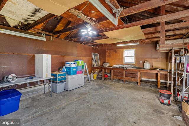 4101 CHANDLER DR, Brookhaven, PA 19015