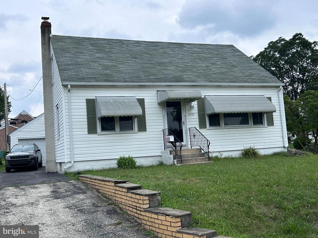 4101 CHANDLER DR, Brookhaven, PA 19015