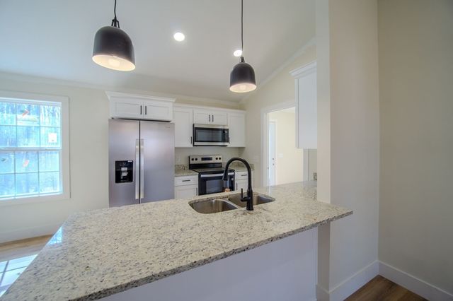 478 Hickory Ln, Sparta, TN 38583