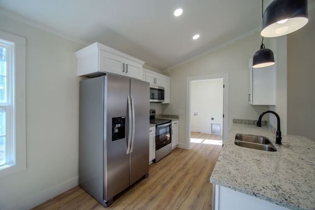 478 Hickory Ln, Sparta, TN 38583