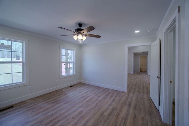 478 Hickory Ln, Sparta, TN 38583