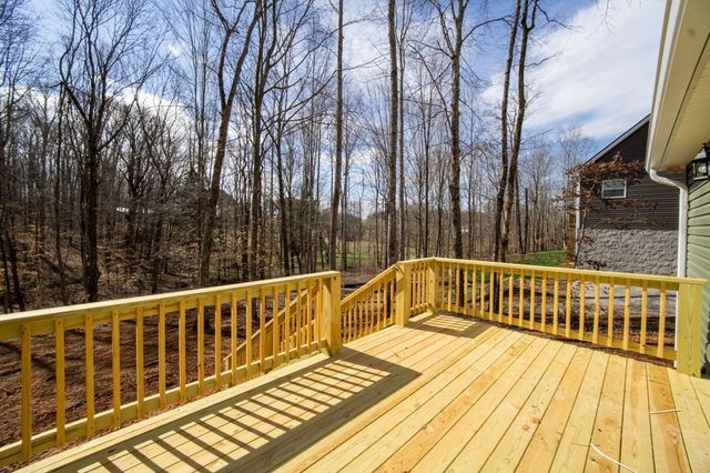 478 Hickory Ln, Sparta, TN 38583