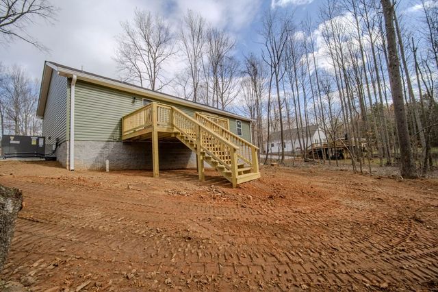 478 Hickory Ln, Sparta, TN 38583